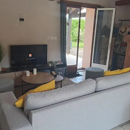 Lot Et Garonne En Campagne Pour 6 Personnes Piscine Et Jardin *
