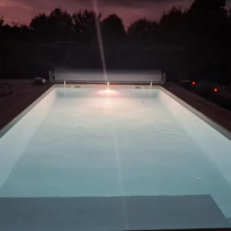 Lot Et Garonne En Campagne Pour 6 Personnes Piscine Et Jardin *